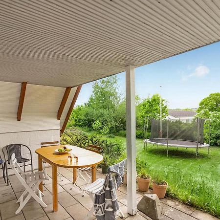 Amazing Home In Logstrup With Kitchen Zewnętrze zdjęcie